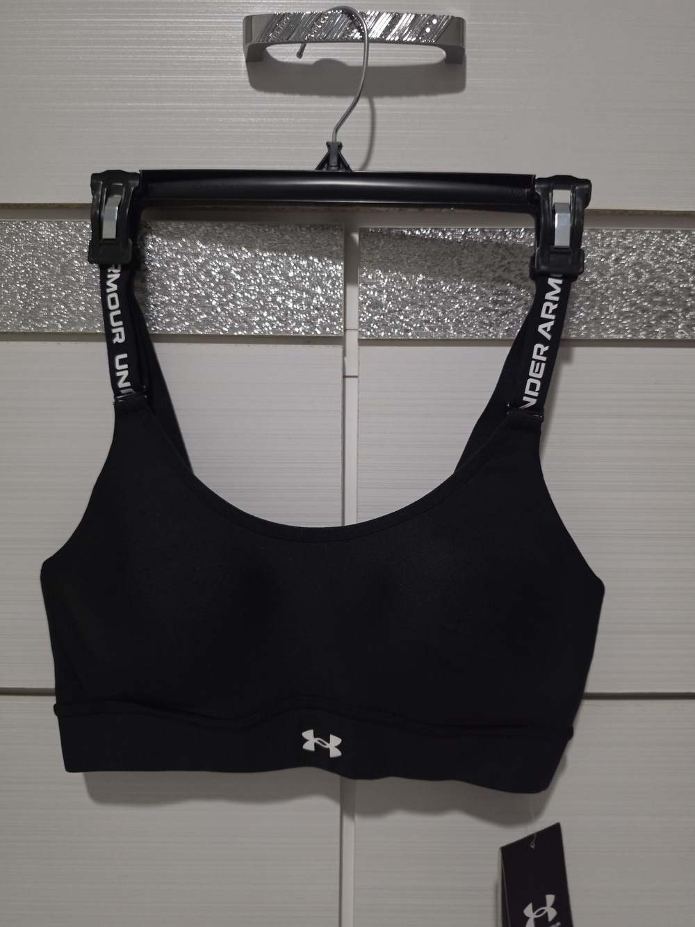 Under Armour Black Logo-Detail Medium Support Sports Bra